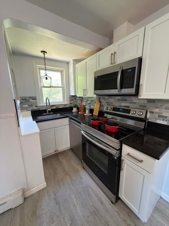 31 Colby Ave, Worcester MA 01605 photo 5