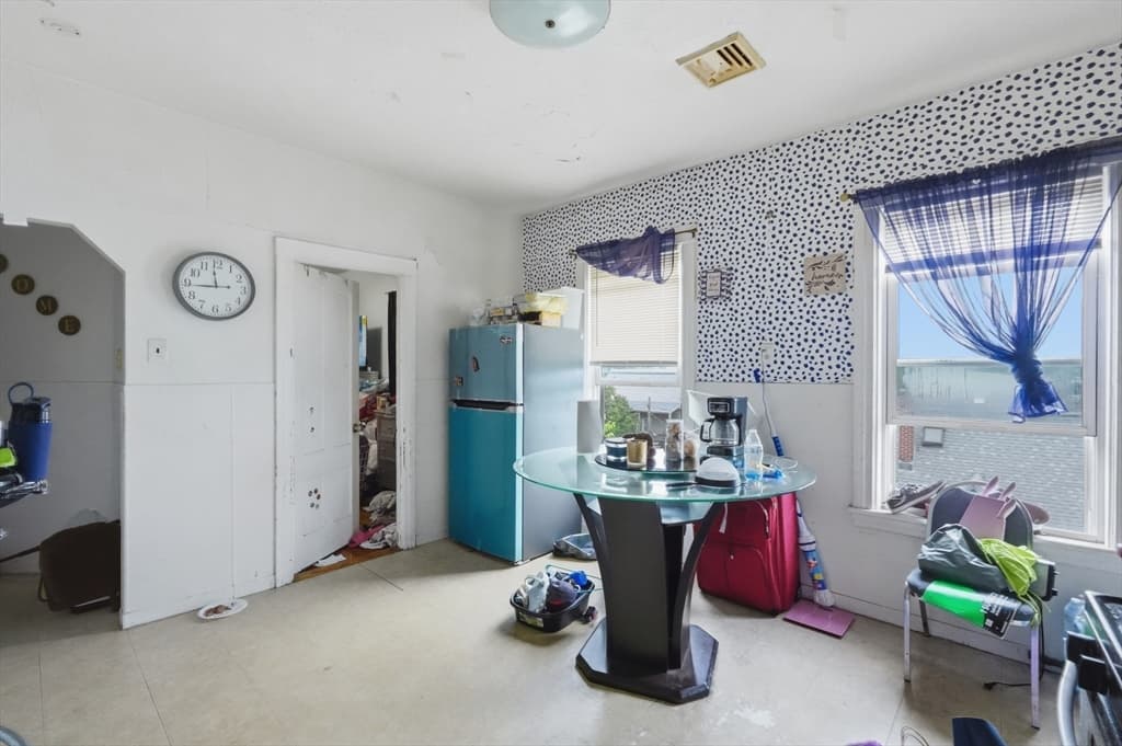 54 Shelby Street, Worcester MA 01605 photo 9