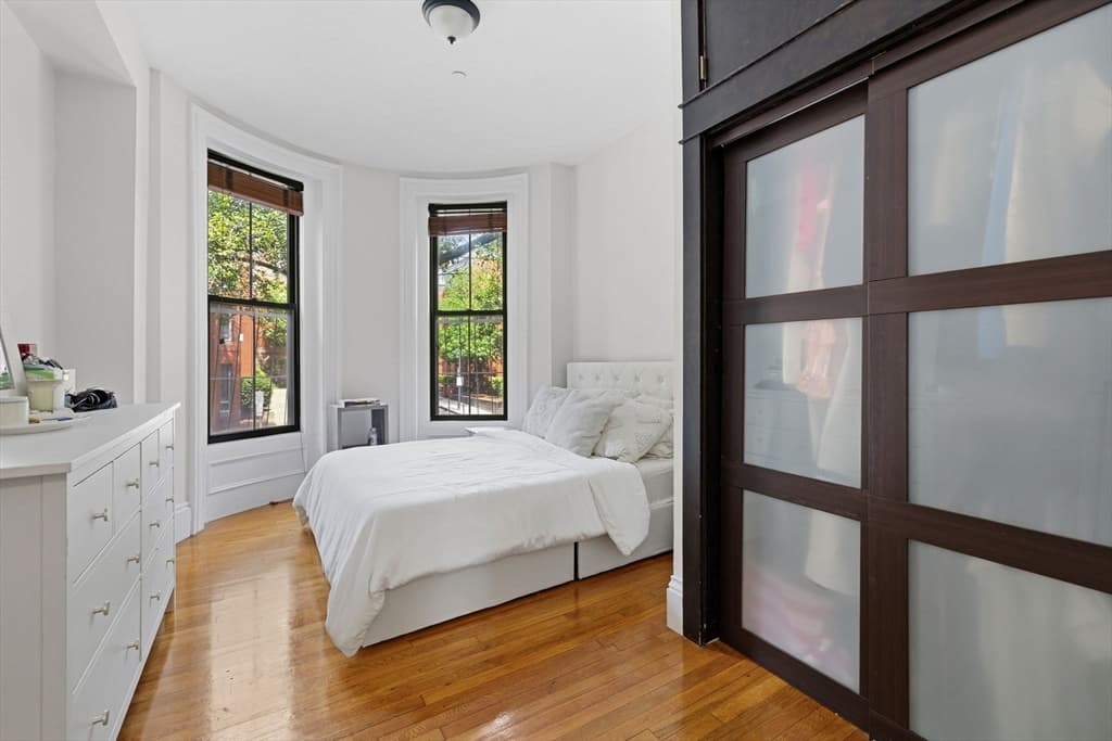 Condominium at 32 Yarmouth St # 2, Boston MA 02116, Boston, photo 7 of 16