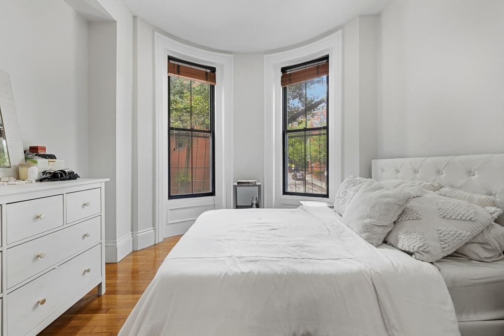 Condominium at 32 Yarmouth St # 2, Boston MA 02116, Boston, photo 9 of 16