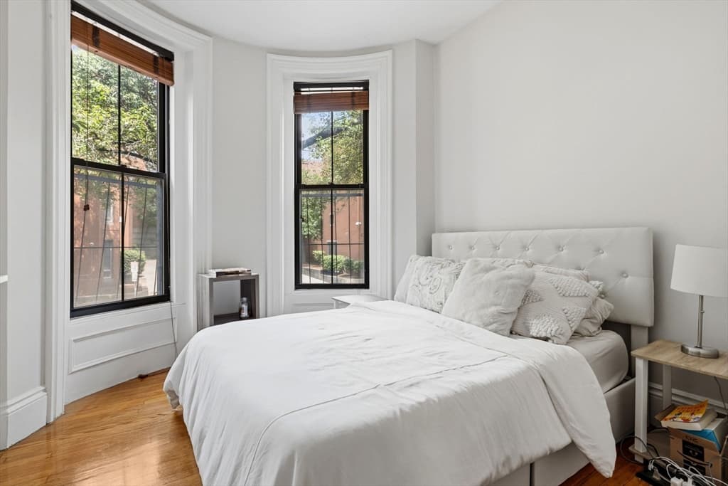 Condominium at 32 Yarmouth St # 2, Boston MA 02116, Boston, photo 8 of 16