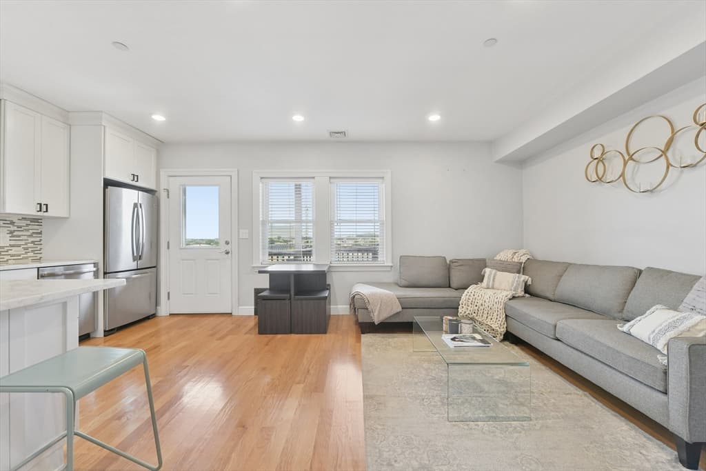 Condominium at 214-216 E Eagle St # 5, Boston MA 02128, Boston, photo 3 of 16