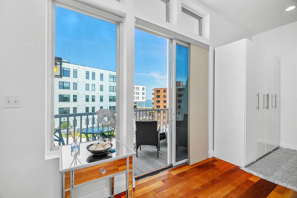 Condominium at 10 Ocean Avenue # 414, Revere MA 02151, photo 6 of 39
