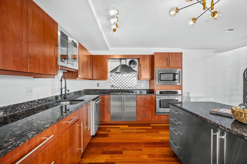 Condominium at 10 Ocean Avenue # 414, Revere MA 02151, photo 13 of 39