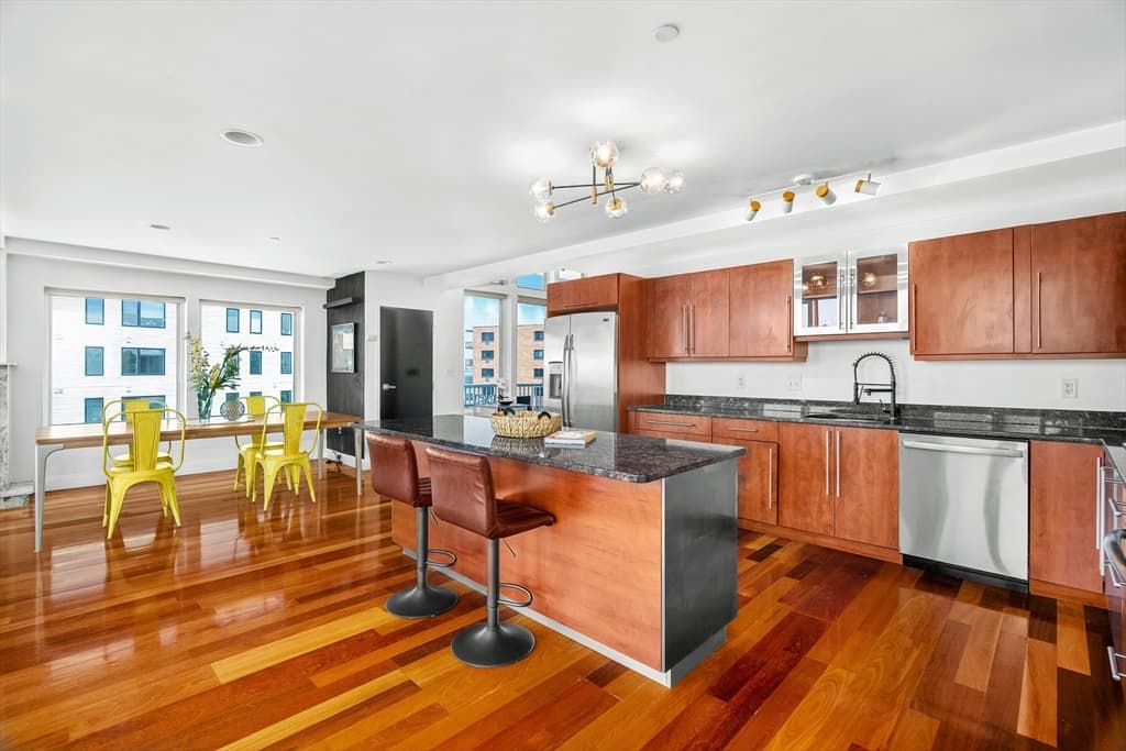 Condominium at 10 Ocean Avenue # 414, Revere MA 02151, photo 11 of 39