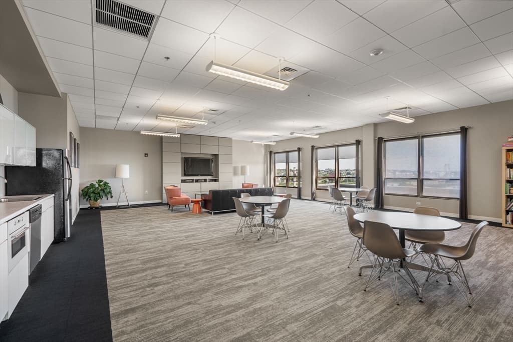 Condominium at 156 Porter Street # 408, Boston MA 02128, Boston, photo 13 of 17