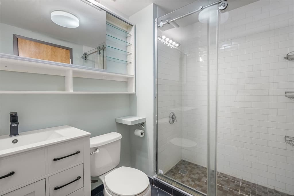 Condominium at 156 Porter Street # 408, Boston MA 02128, Boston, photo 9 of 17