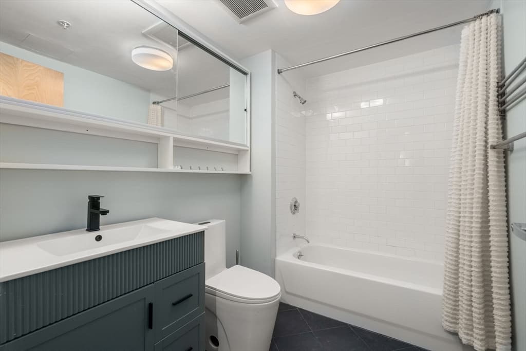 Condominium at 156 Porter Street # 408, Boston MA 02128, Boston, photo 8 of 17