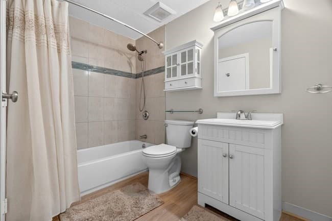 7 Thoreau Ct # 8, Natick MA 01760 photo 5