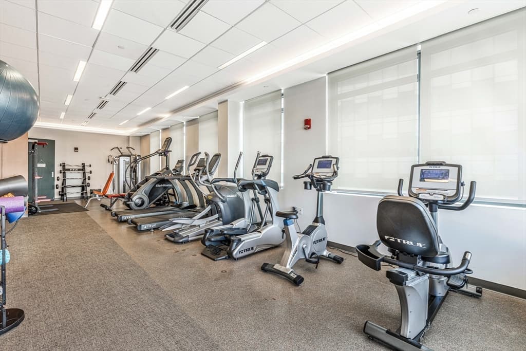 Condominium at 80-82 Fenwood Rd # 913, Boston MA 02115, Boston, photo 16 of 21