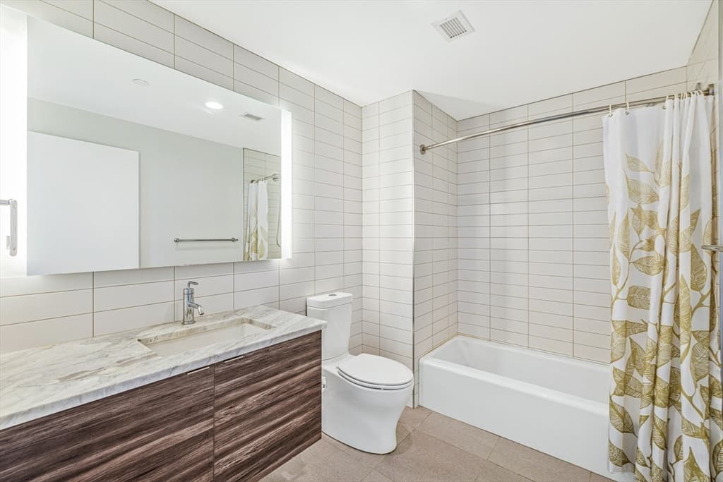 Condominium at 80-82 Fenwood Rd # 913, Boston MA 02115, Boston, photo 10 of 21