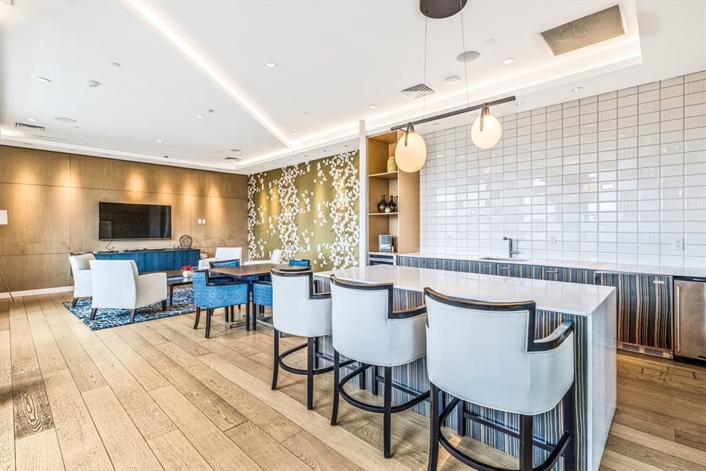 Condominium at 80-82 Fenwood Rd # 913, Boston MA 02115, Boston, photo 14 of 21