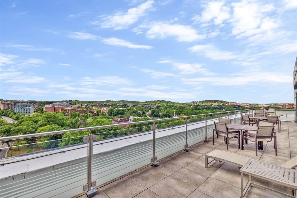 Condominium at 80-82 Fenwood Rd # 913, Boston MA 02115, Boston, photo 15 of 21