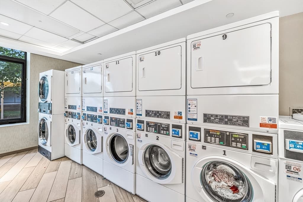 Condominium at 80-82 Fenwood Rd # 913, Boston MA 02115, Boston, photo 19 of 21