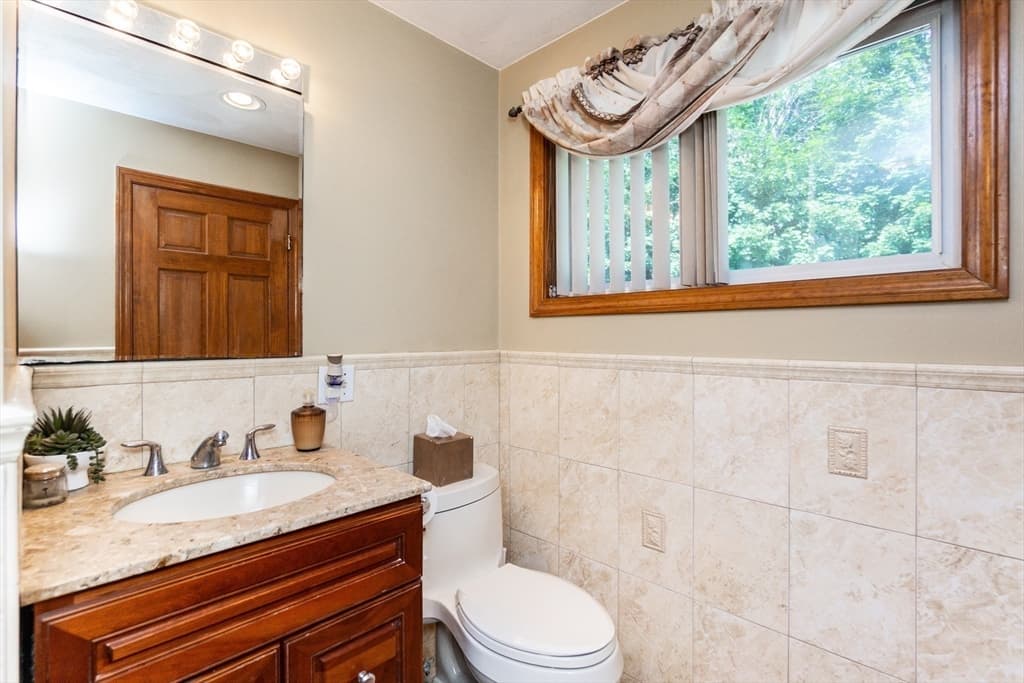 80 Forest Street, Saugus MA 01906 photo 18