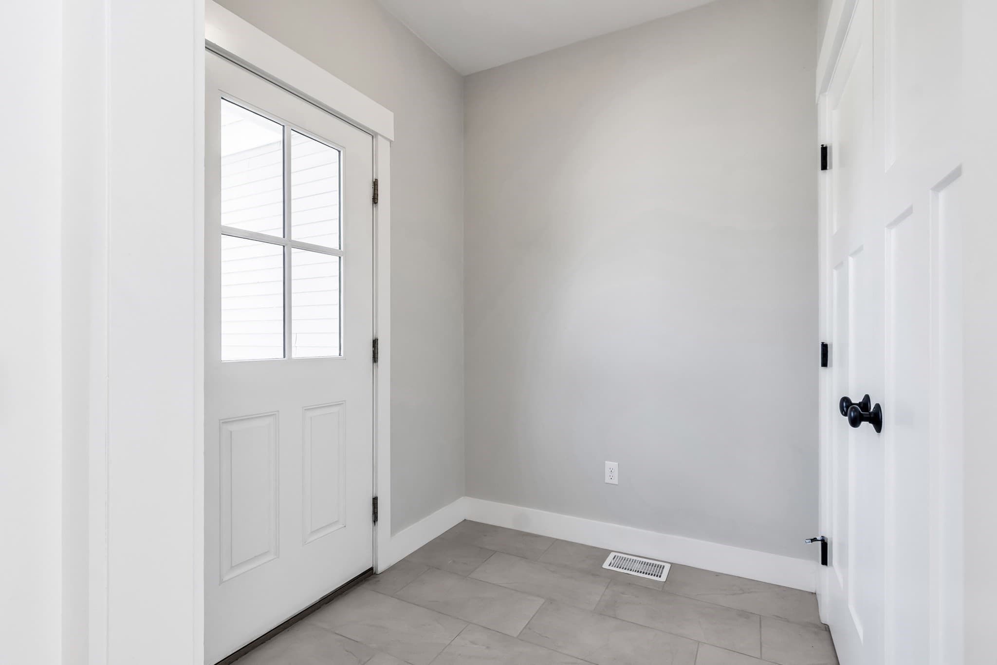 Condominium at 92 Grant Rd # B, Devens MA 01434, photo 15 of 33