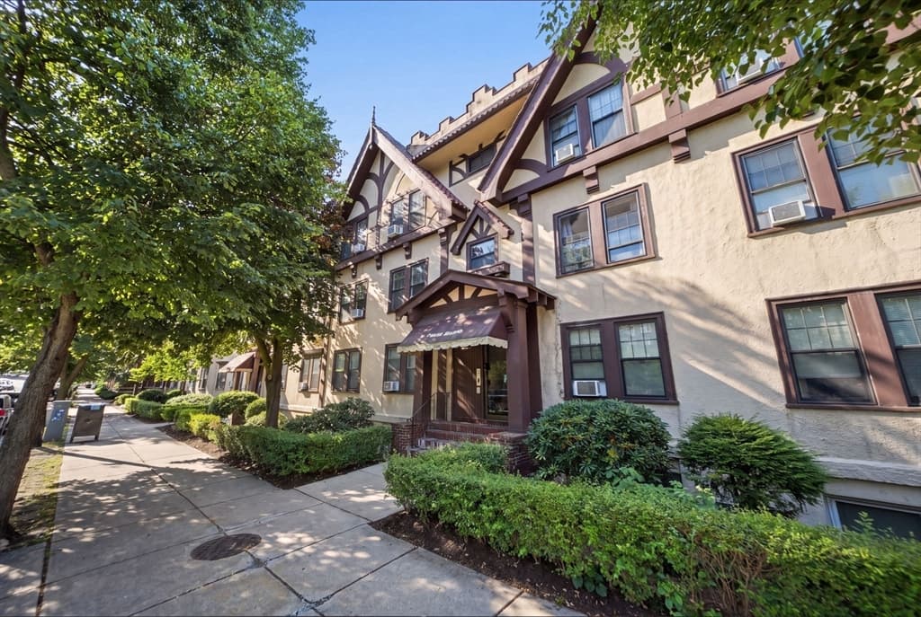 Condominium at 1722 Commonwealth Ave. # 1, Boston MA 02135, Boston, photo 22 of 22