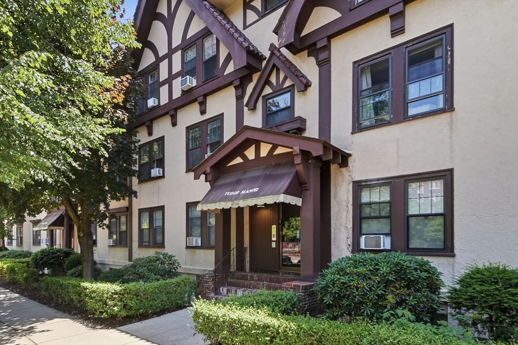 1722 Commonwealth Ave. # 1, Boston MA 02135