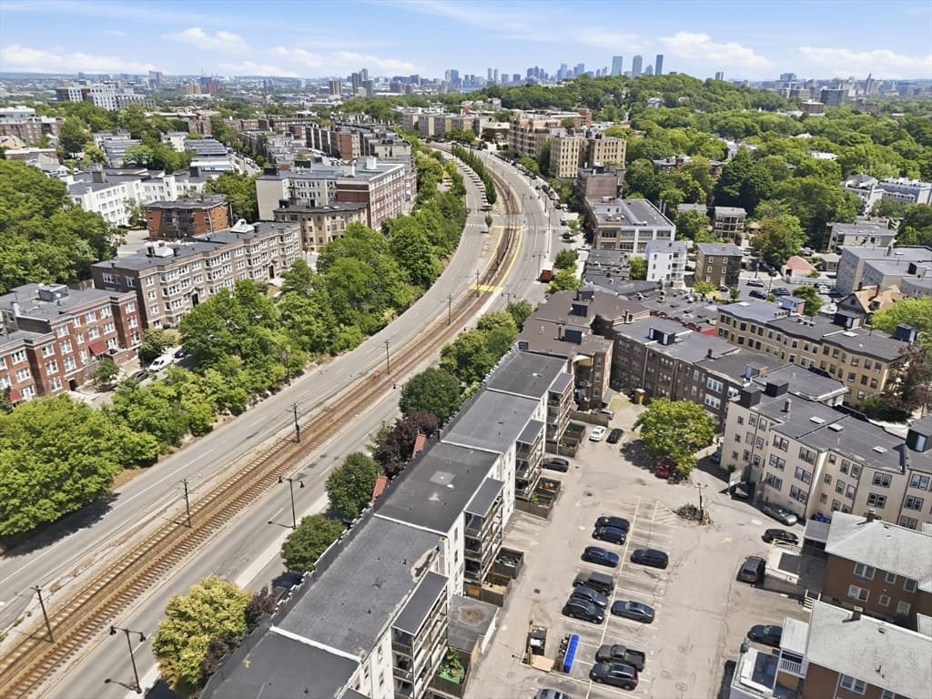 Condominium at 1722 Commonwealth Ave. # 1, Boston MA 02135, Boston, photo 20 of 22