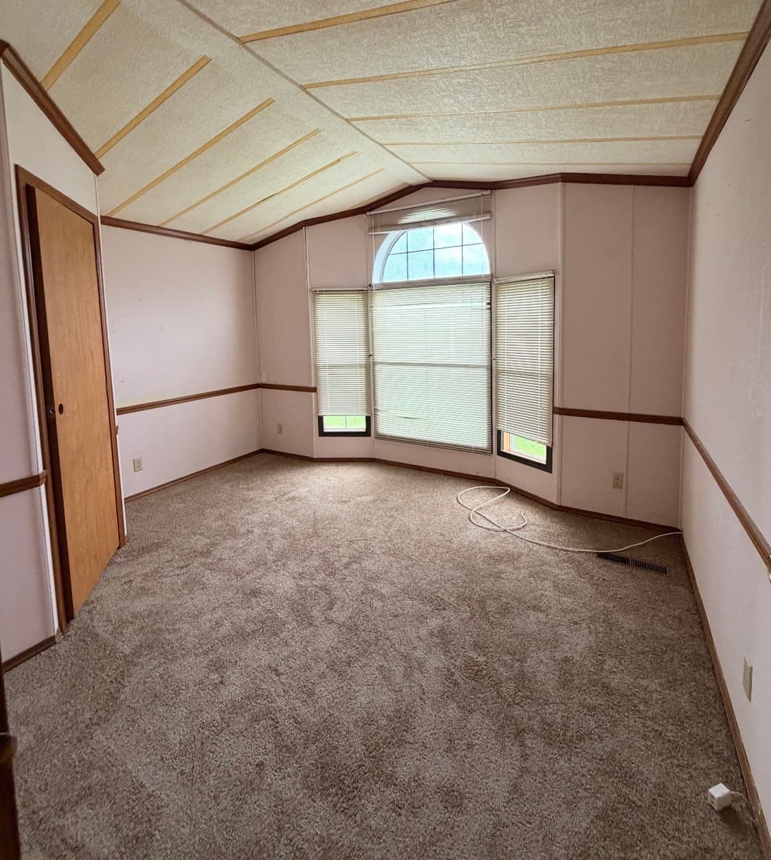 Mobile Home at 18 Tucker Ter, Raynham MA 02767, photo 14 of 14