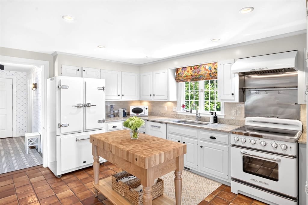 141 Point Hill Rd, Barnstable MA 02668 photo 7