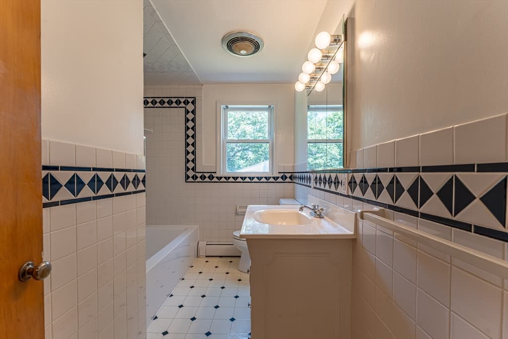 64 Bancroft Street, Dracut MA 01826 photo 31