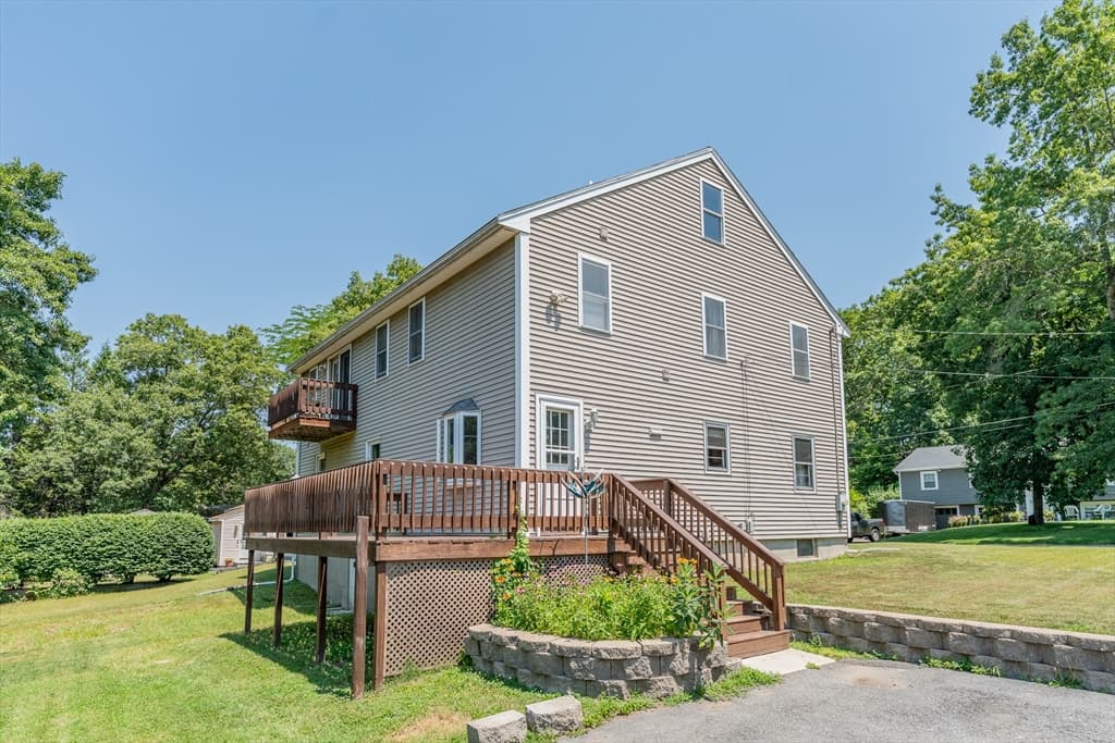 64 Bancroft Street, Dracut MA 01826 photo 4