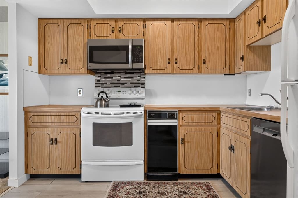 19 Schooner Ln # 19, Quincy MA 02171 photo 12