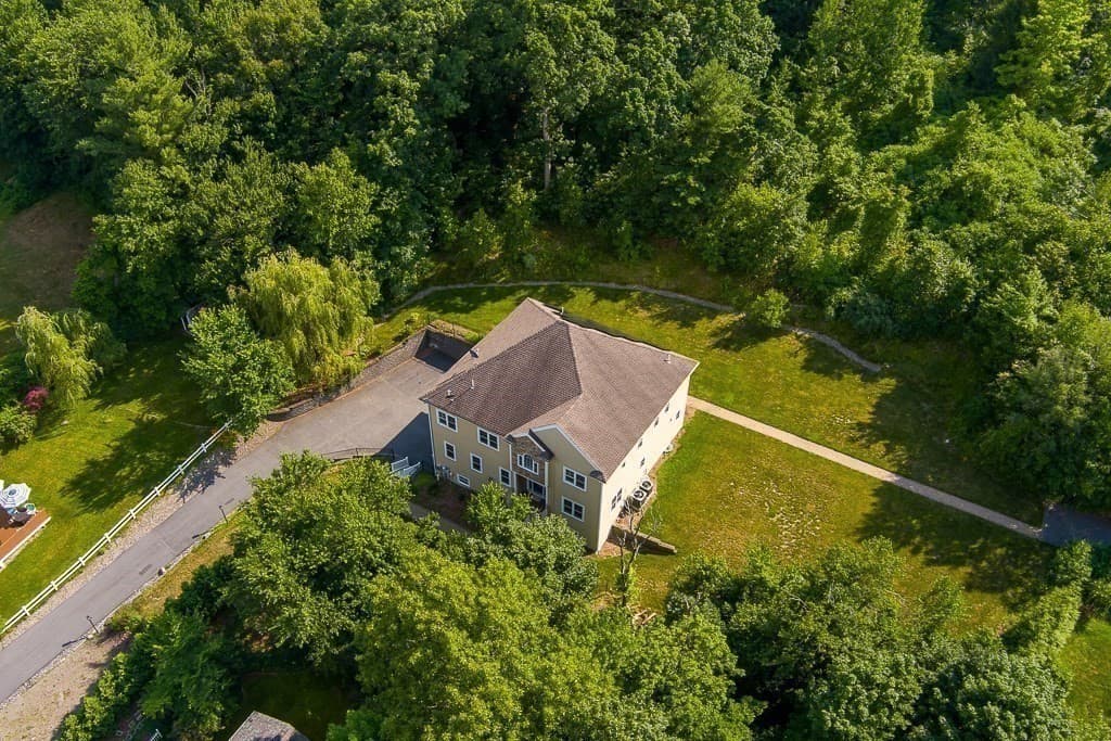 98-R Walnut Street, Shrewsbury MA 01545