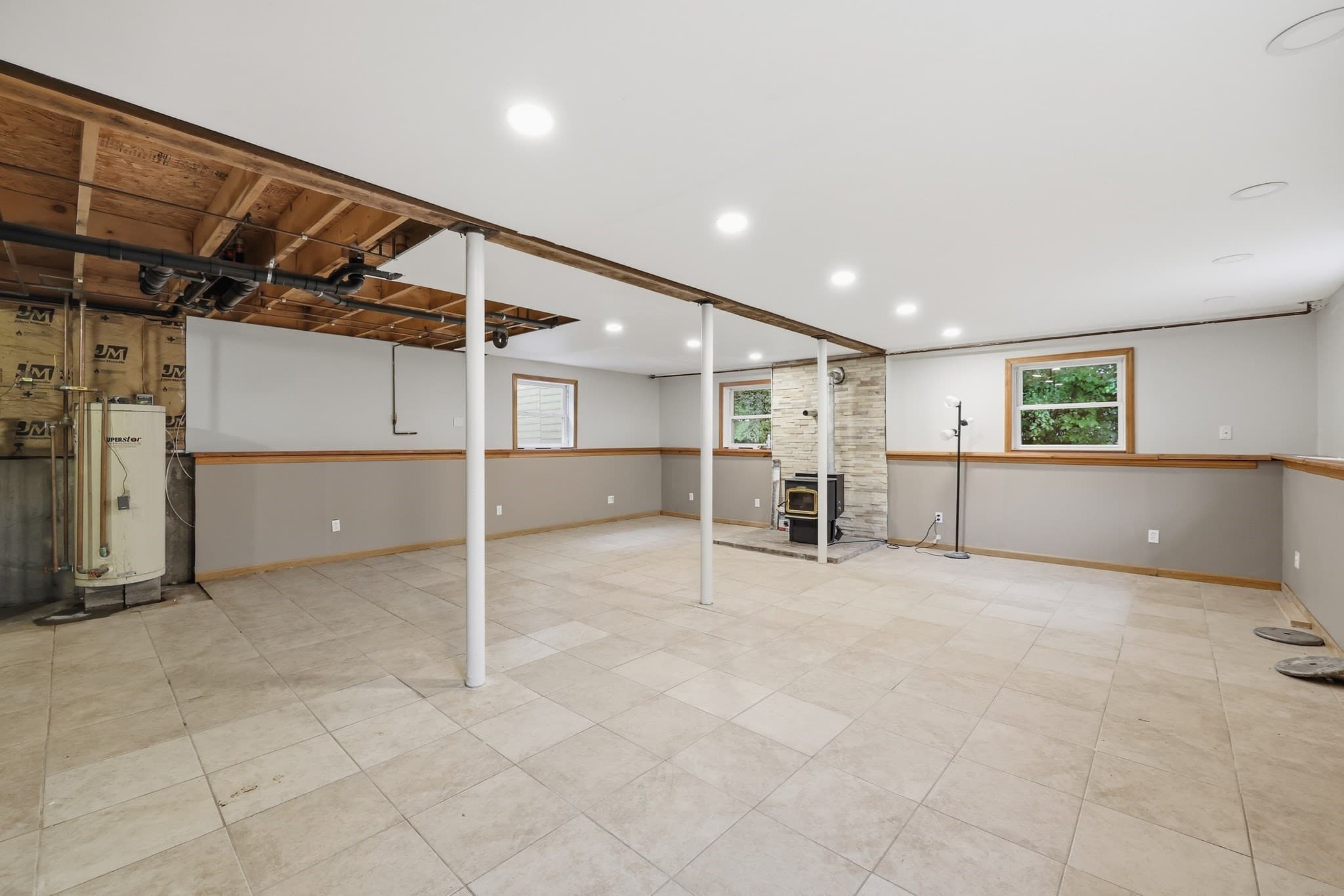 Single Family Residence at 570 Woodland Way, Russell MA 01071, photo 29 of 35