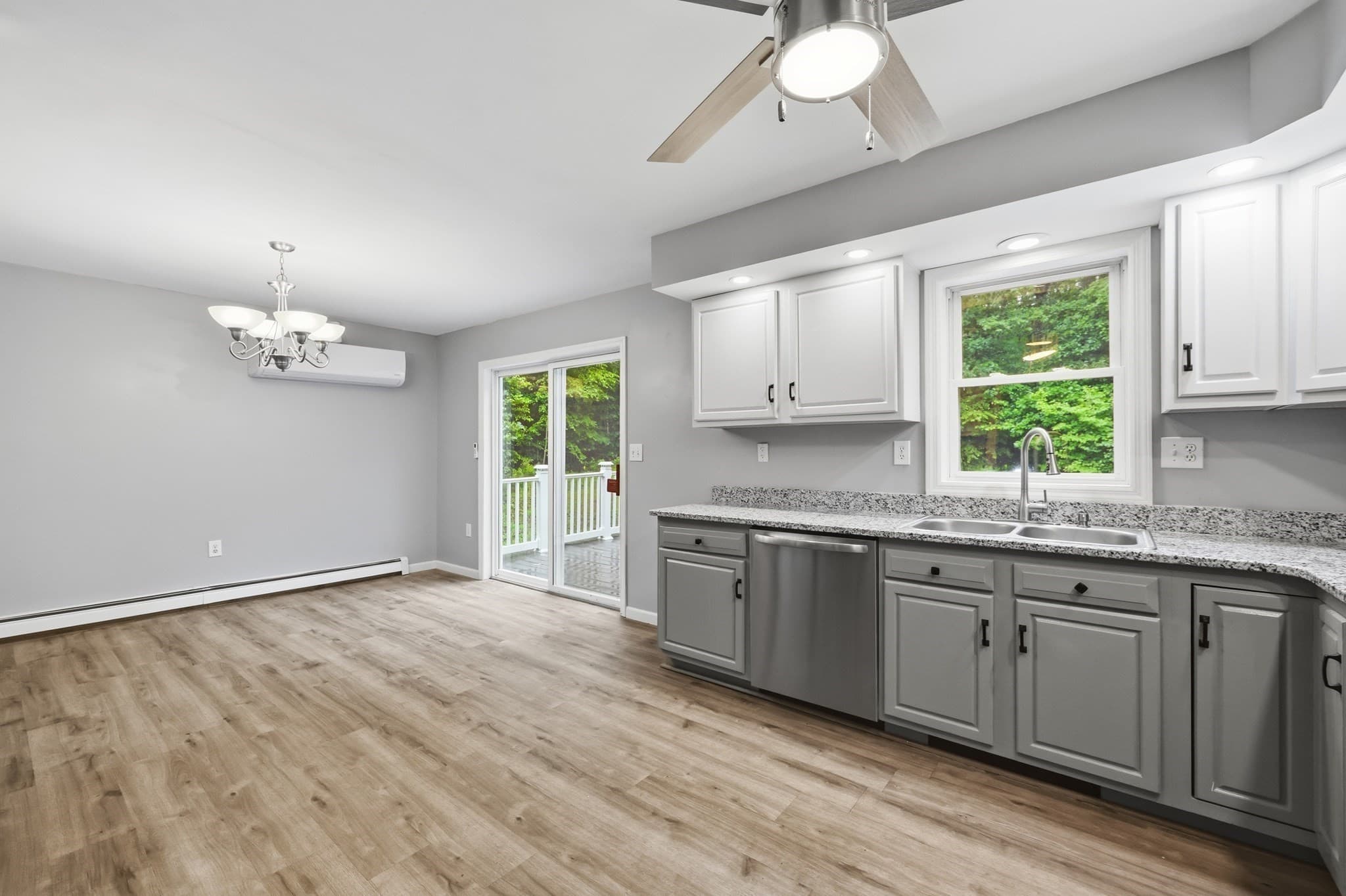 Single Family Residence at 570 Woodland Way, Russell MA 01071, photo 8 of 35