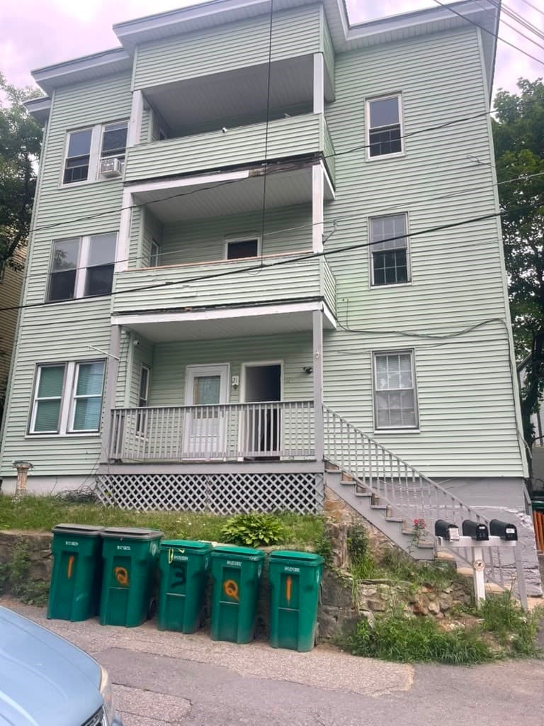 21-23 Omena Pl, Fitchburg MA 01420