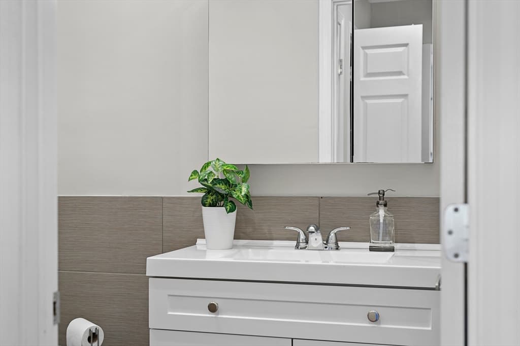 474 Broadway # 26, Somerville MA 02145 photo 32