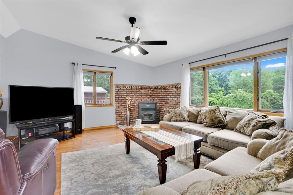 84 Judd Ave., South Hadley MA 01075 photo 22