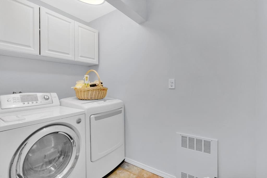 84 Judd Ave., South Hadley MA 01075 photo 18