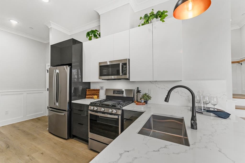 115 Thurston St # I, Somerville MA 02145 photo 21