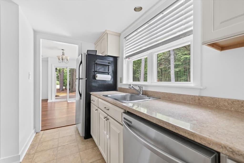 5 Blueberry Ct # 5, Rockland MA 02370 photo 6