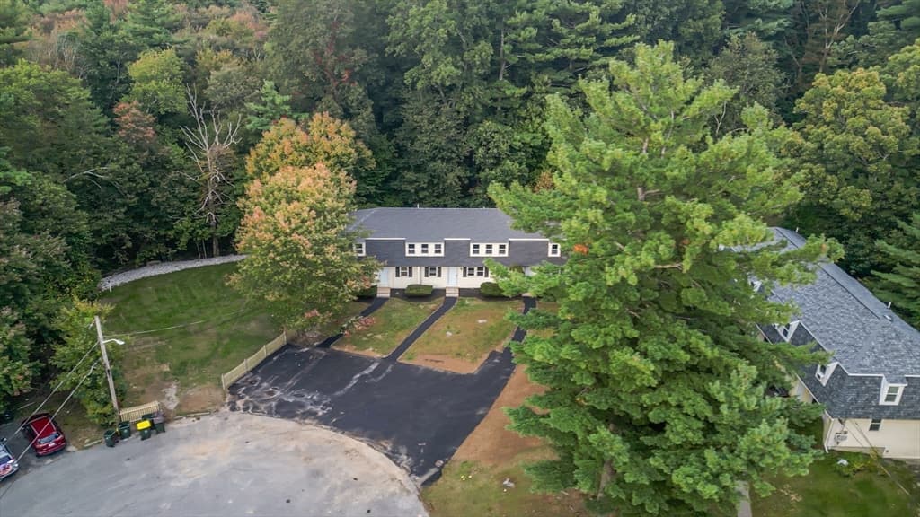 9 Debra Ln # 1, Bellingham MA 02019 photo 2