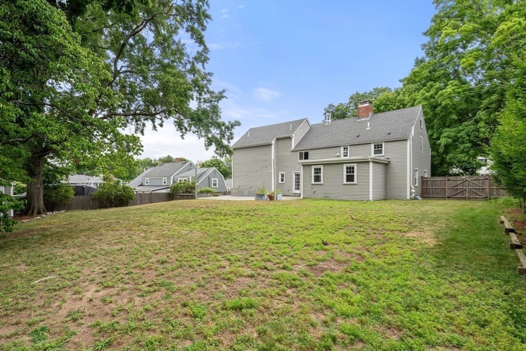 79 Grove St, Winchester MA 01890 photo 32