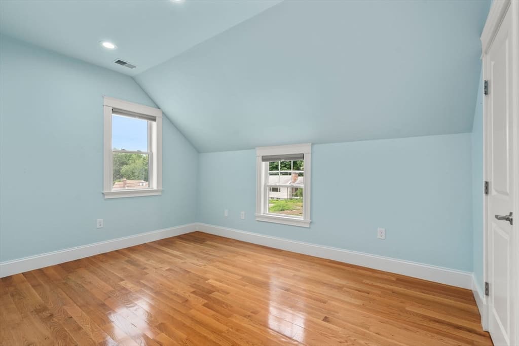 79 Grove St, Winchester MA 01890 photo 38