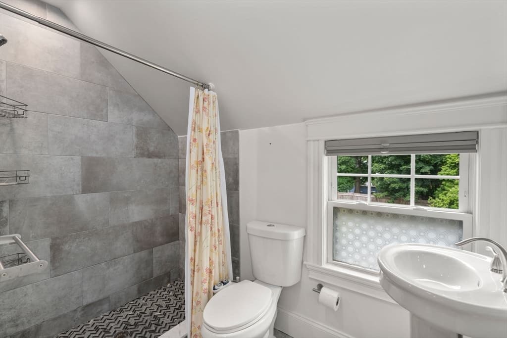 79 Grove St, Winchester MA 01890 photo 21