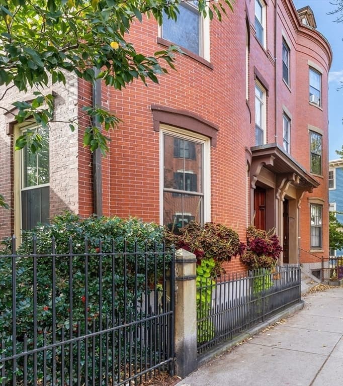 46 High St, Boston MA 02129