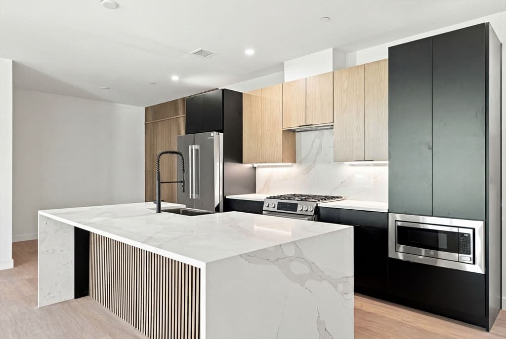 Condominium at 22 High Street # 103, Boston MA 02122, Boston, photo 5 of 28