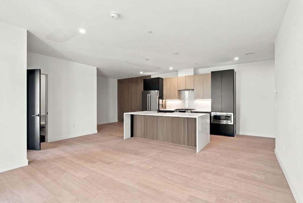 Condominium at 22 High Street # 103, Boston MA 02122, Boston, photo 4 of 28