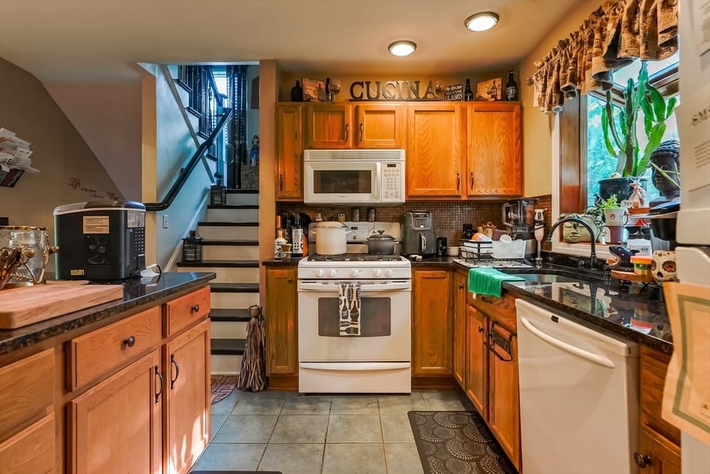 785 Lees River, Somerset MA 02726 photo 10