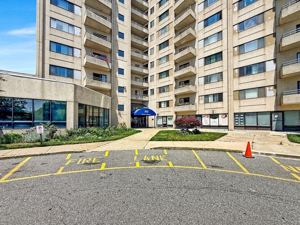 382 Ocean Ave # 902, Revere MA 02151 photo 3