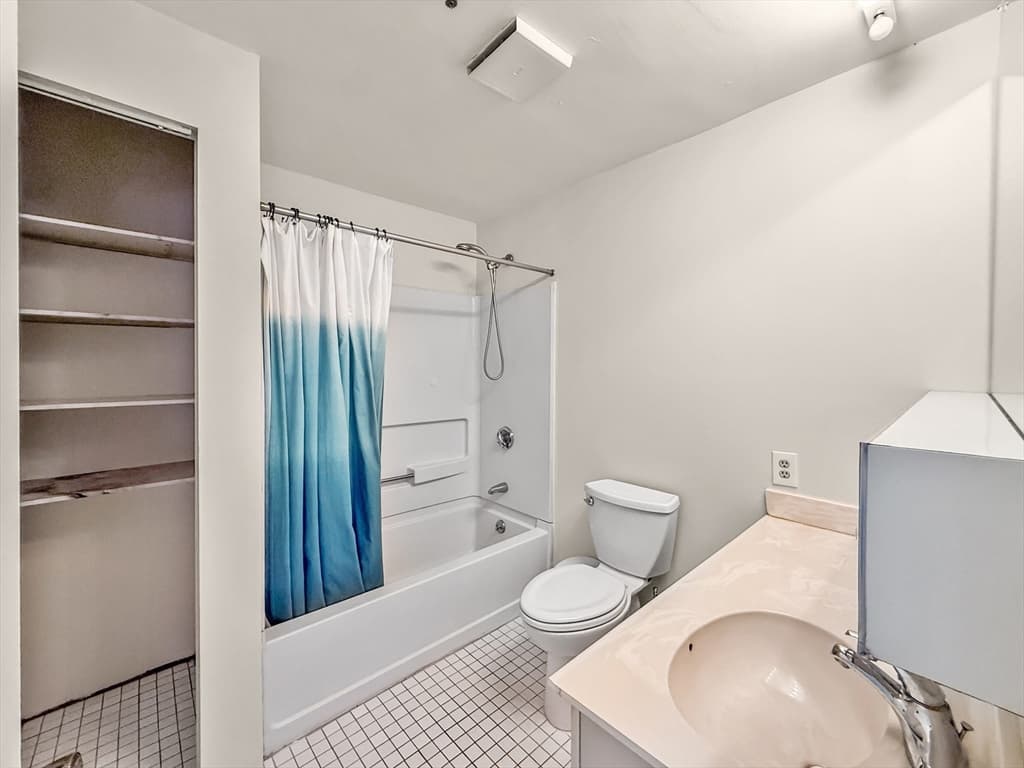 382 Ocean Ave # 902, Revere MA 02151 photo 33