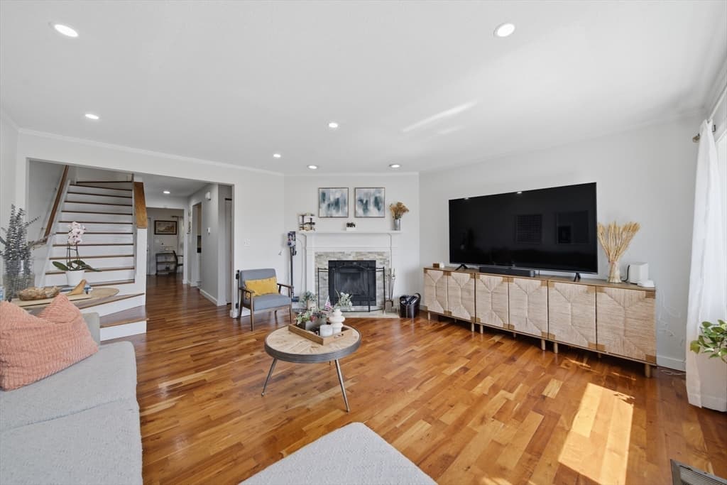 49 Breakwater Dr # 10, Chelsea MA 02150 photo 28