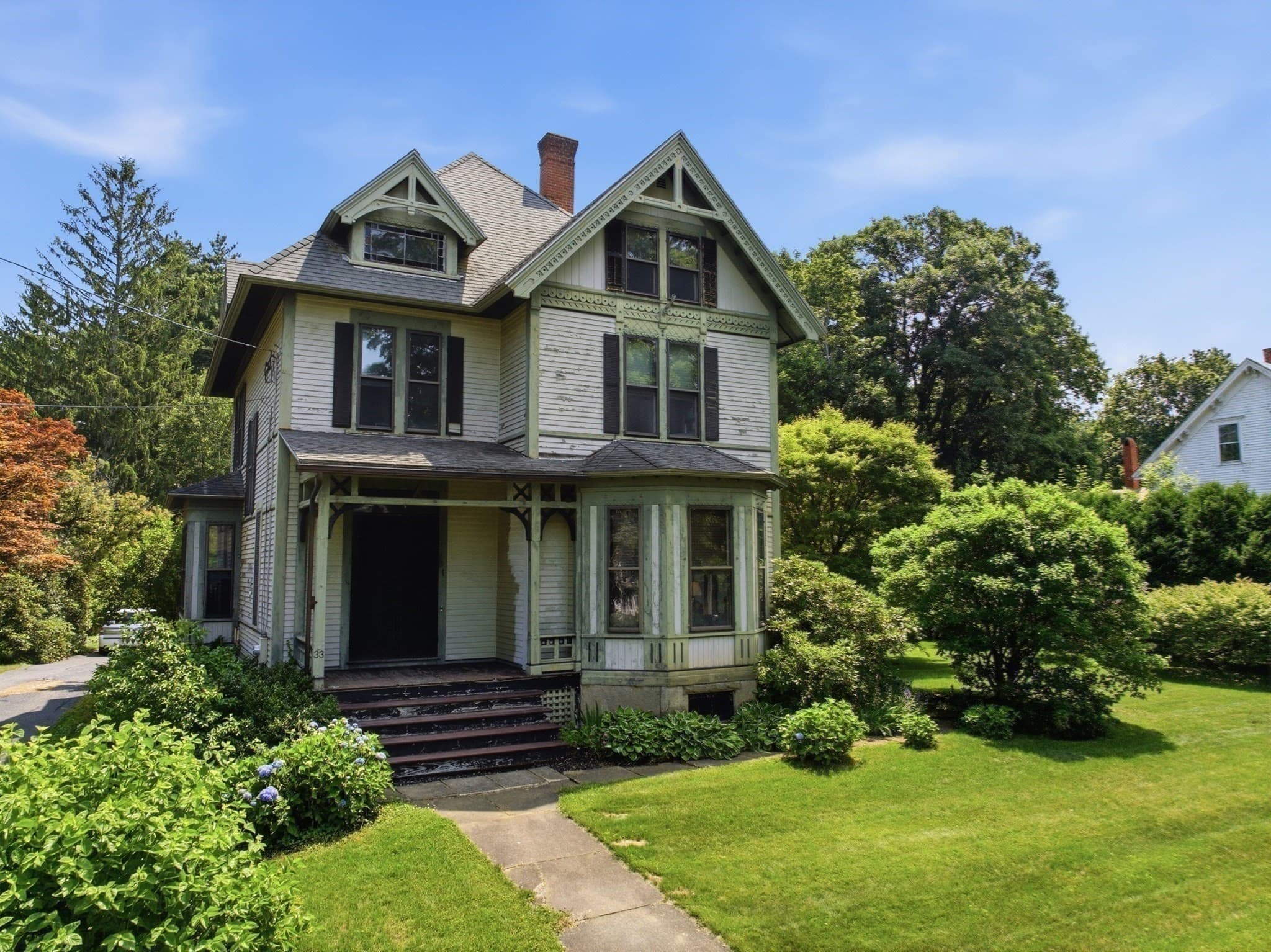Single Family Residence at 33 Gilbert St, North Brookfield MA 01535, North Brookfield, photo 3 of 42