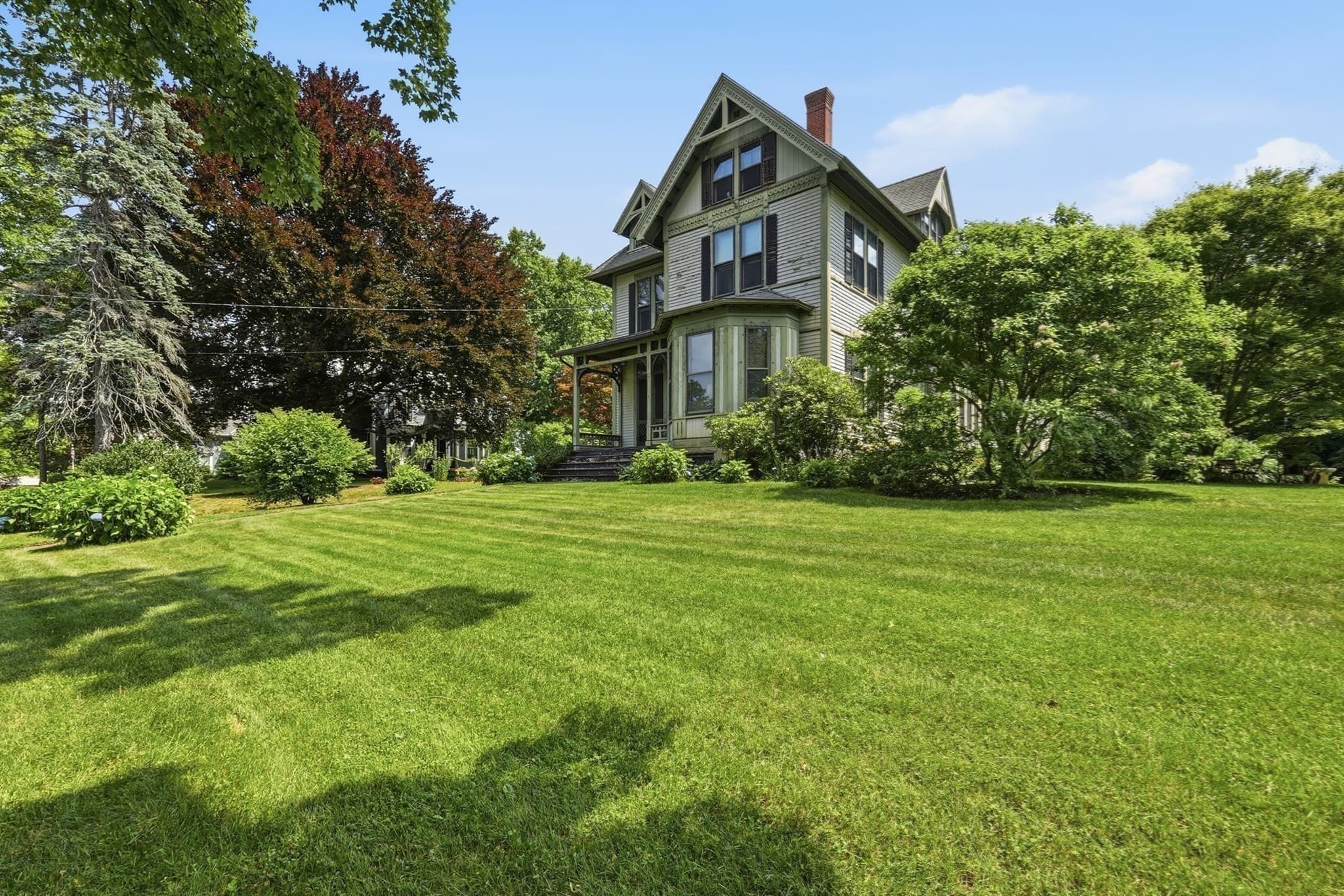 Single Family Residence at 33 Gilbert St, North Brookfield MA 01535, North Brookfield, photo 5 of 42